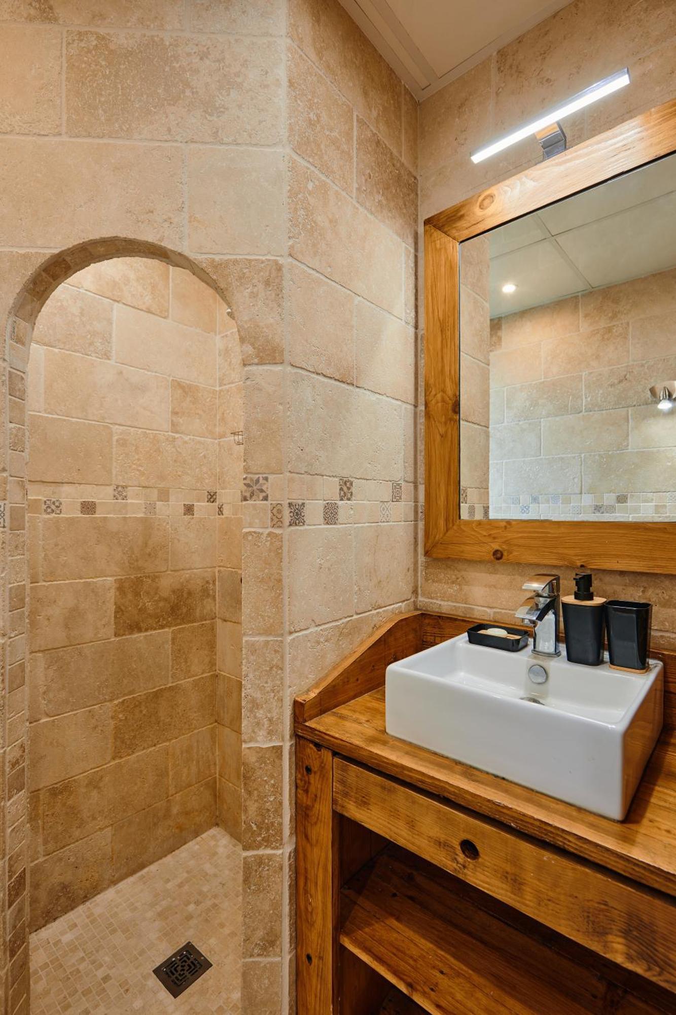 Les Hirondelles - 2 Chambres, 3 Lits, Climatisation Et Balcon Bourg-en-Bresse Exterior foto